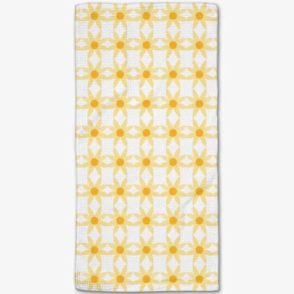 Geometry - Bar Towel Daisies