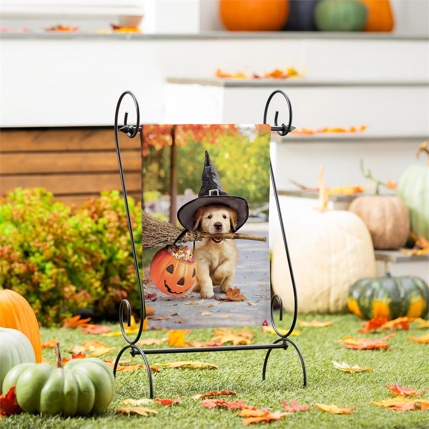 Evergreen Enterprises - Flag Goldens With Broom