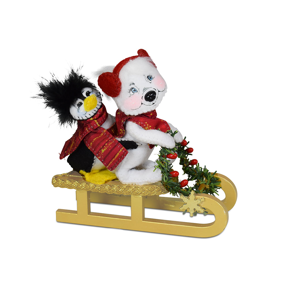 Annalee Dolls - Sled Ride Crimson & Gold