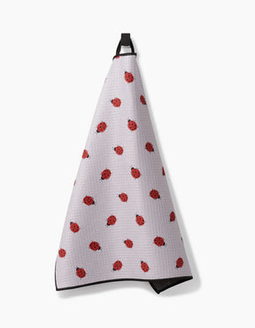 Geometry - Paw Towel Bugsy
