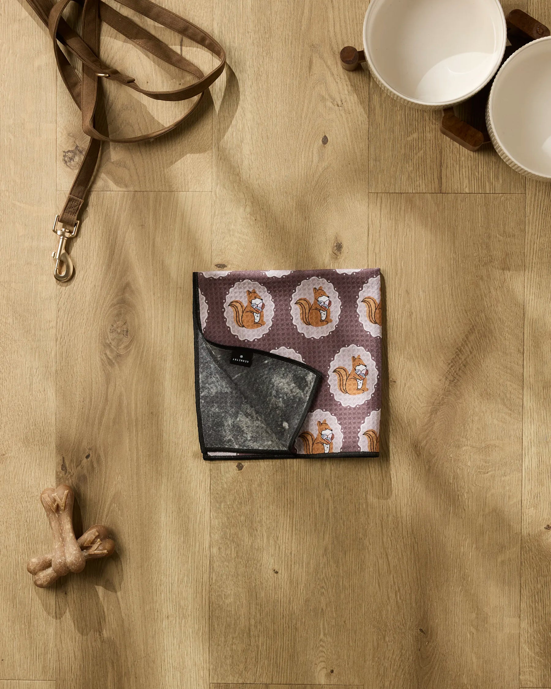 Geometry - Paw Towel Squirrels Brown