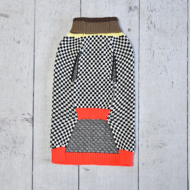 Finnegan's Standard Goods - Sweater Cafe' Stroll