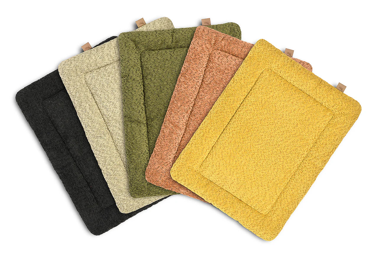 P.L.A.Y Pet Lifestyle And You - Chill Pad Canyon Series