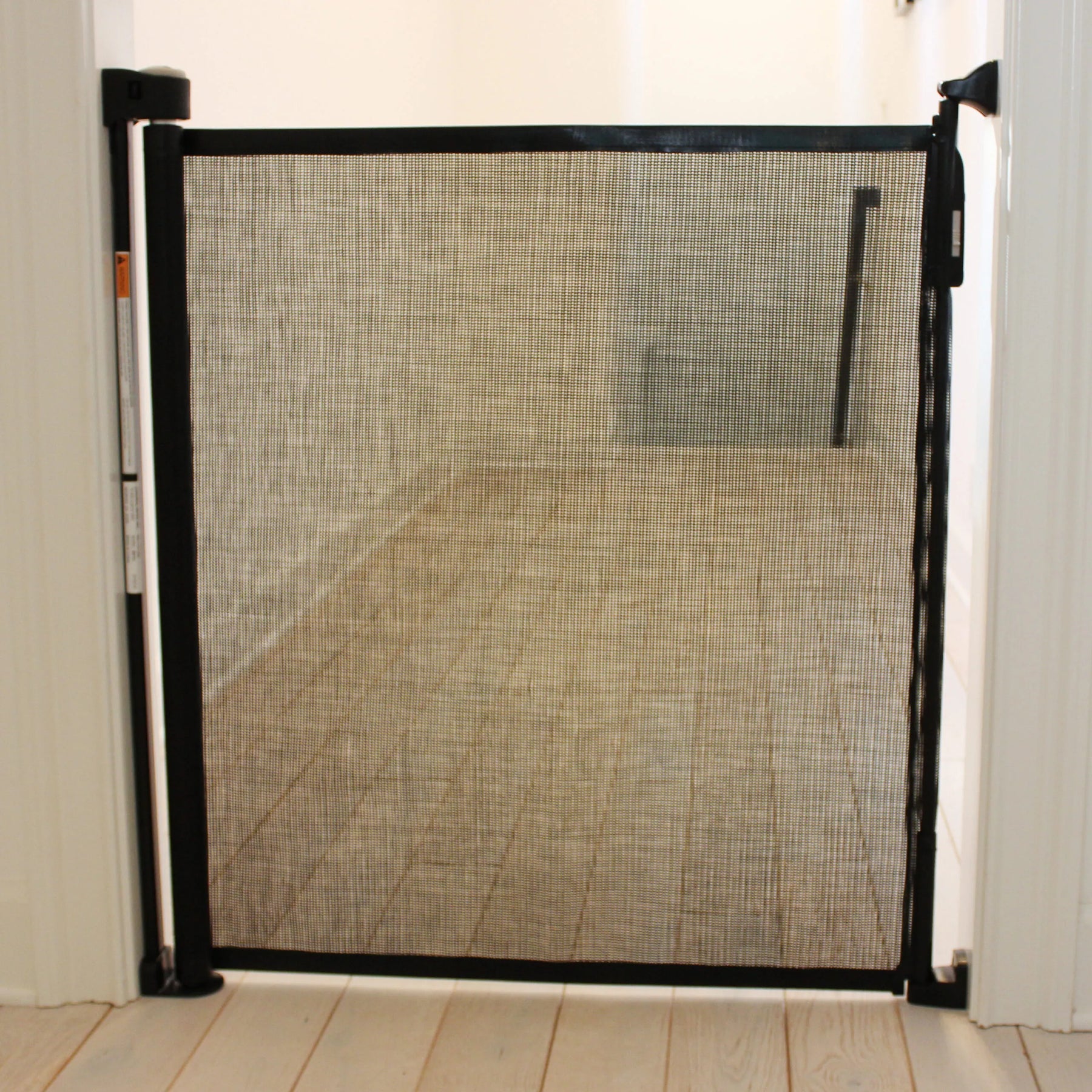 Cardinal Gates Retractable Pet