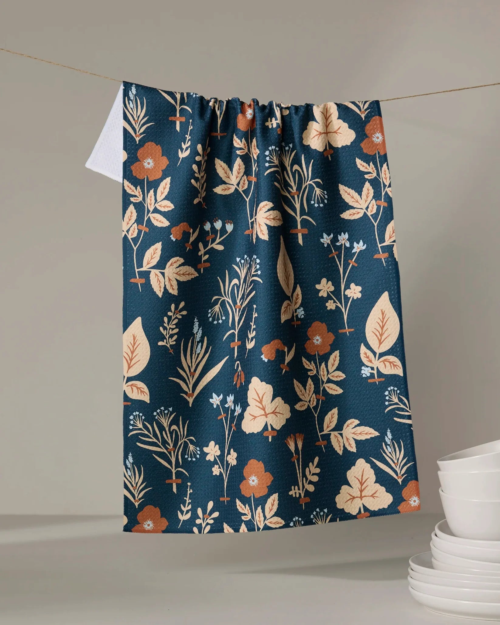 Geometry - Tea Towel Aemilius