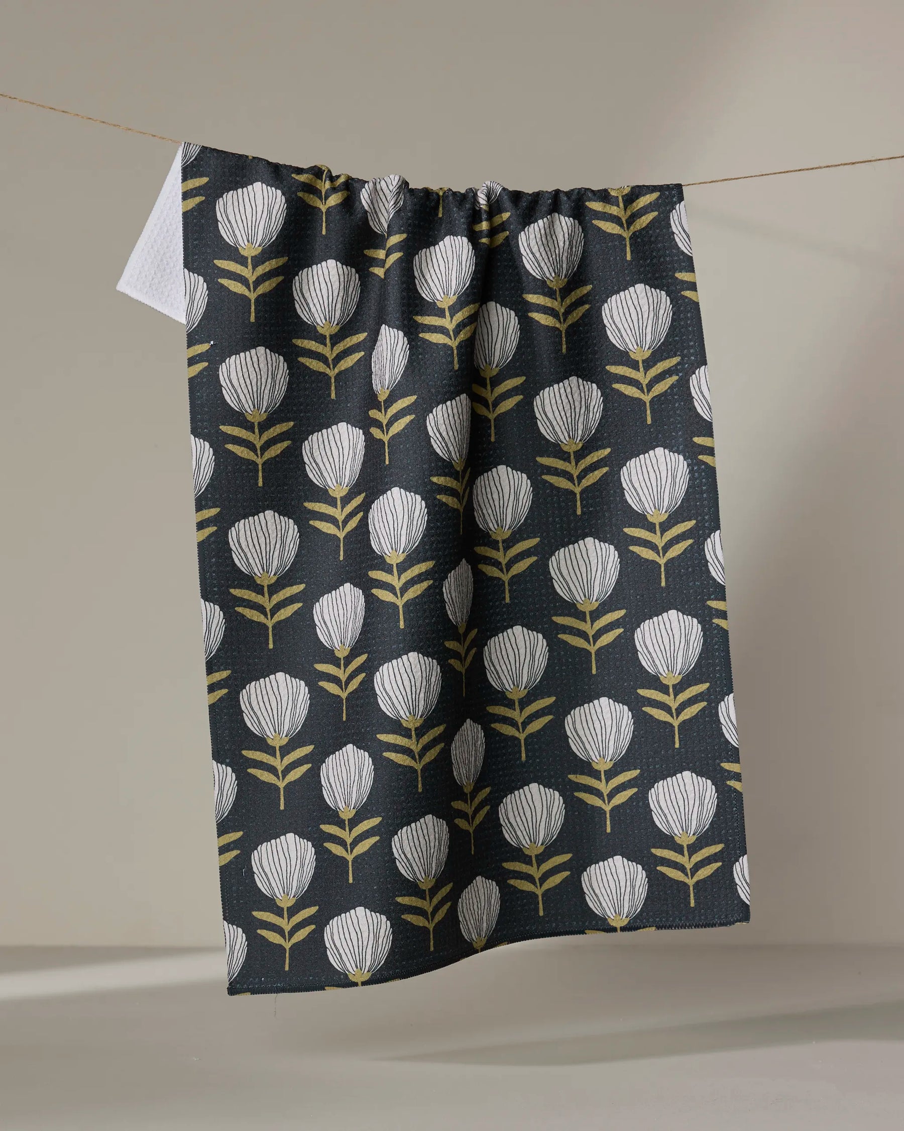 Geometry - Tea Towel Blomma