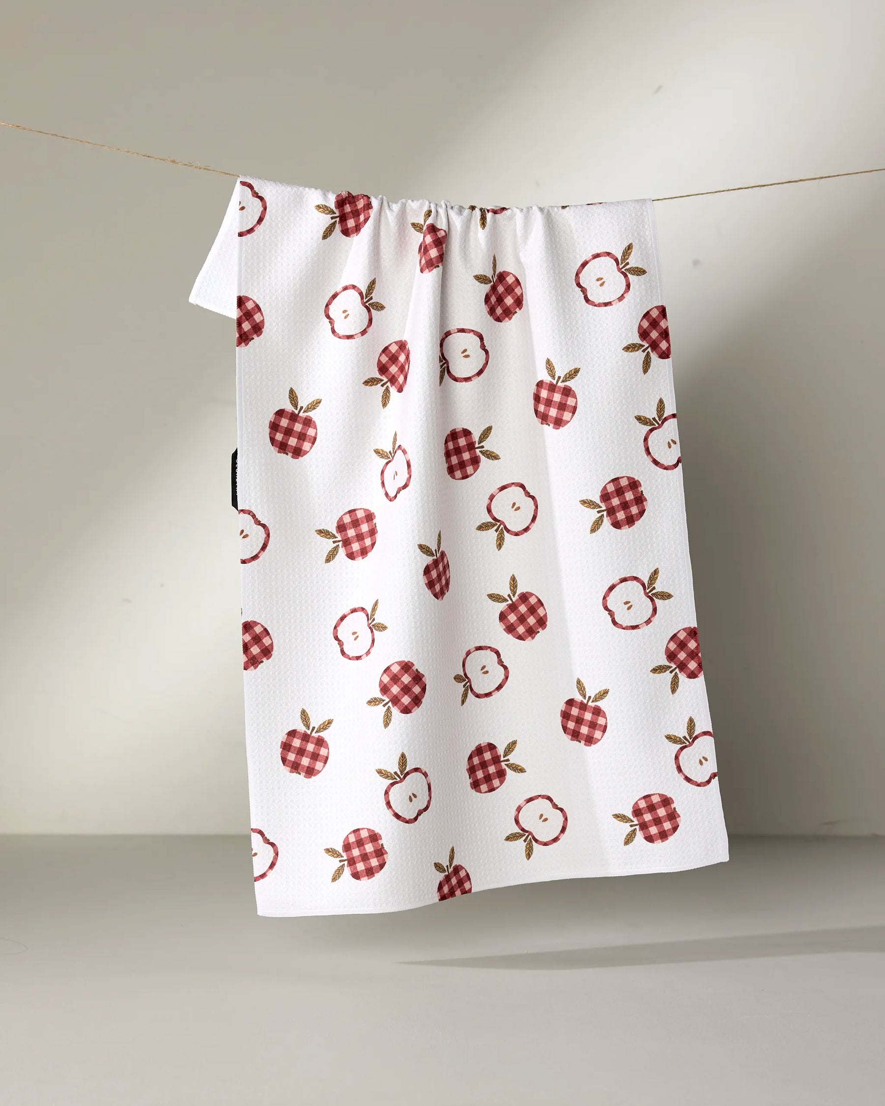 Geometry - Tea Towel Gingham Apples - Southern Agriculture 