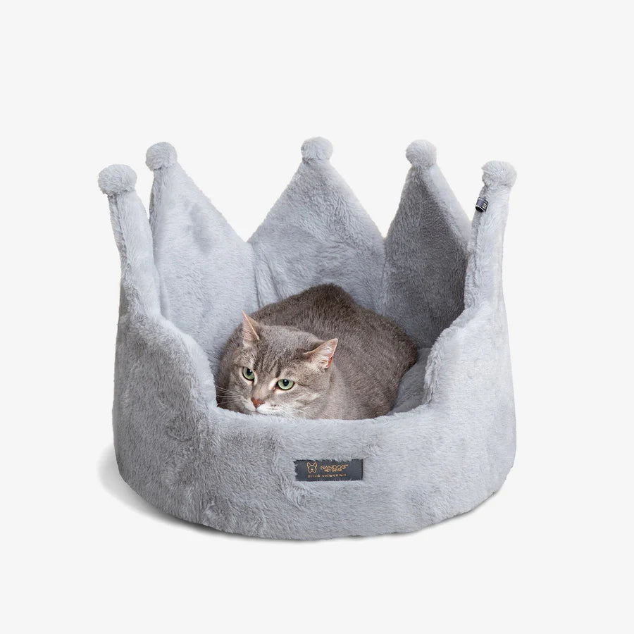 Nandog Pet Gear - Crown Dog & Cat Fun Bed Cloud