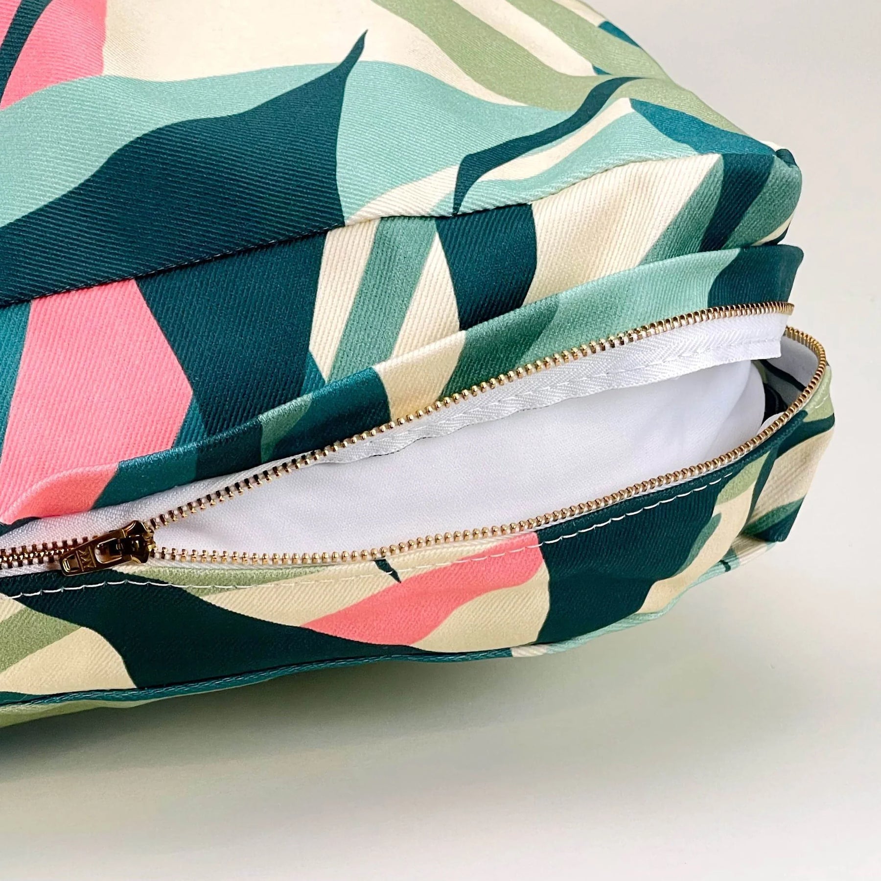 ADC Houndstone & Co - Dog Bed Houndstone - Abstract Tropics