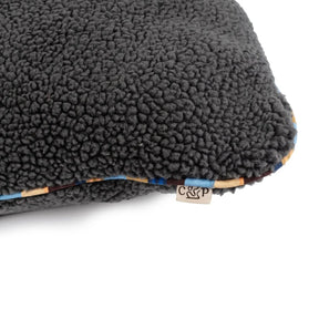 Carolina Pet Company - Sherpa Pillow Bed With Orthopedic Foam